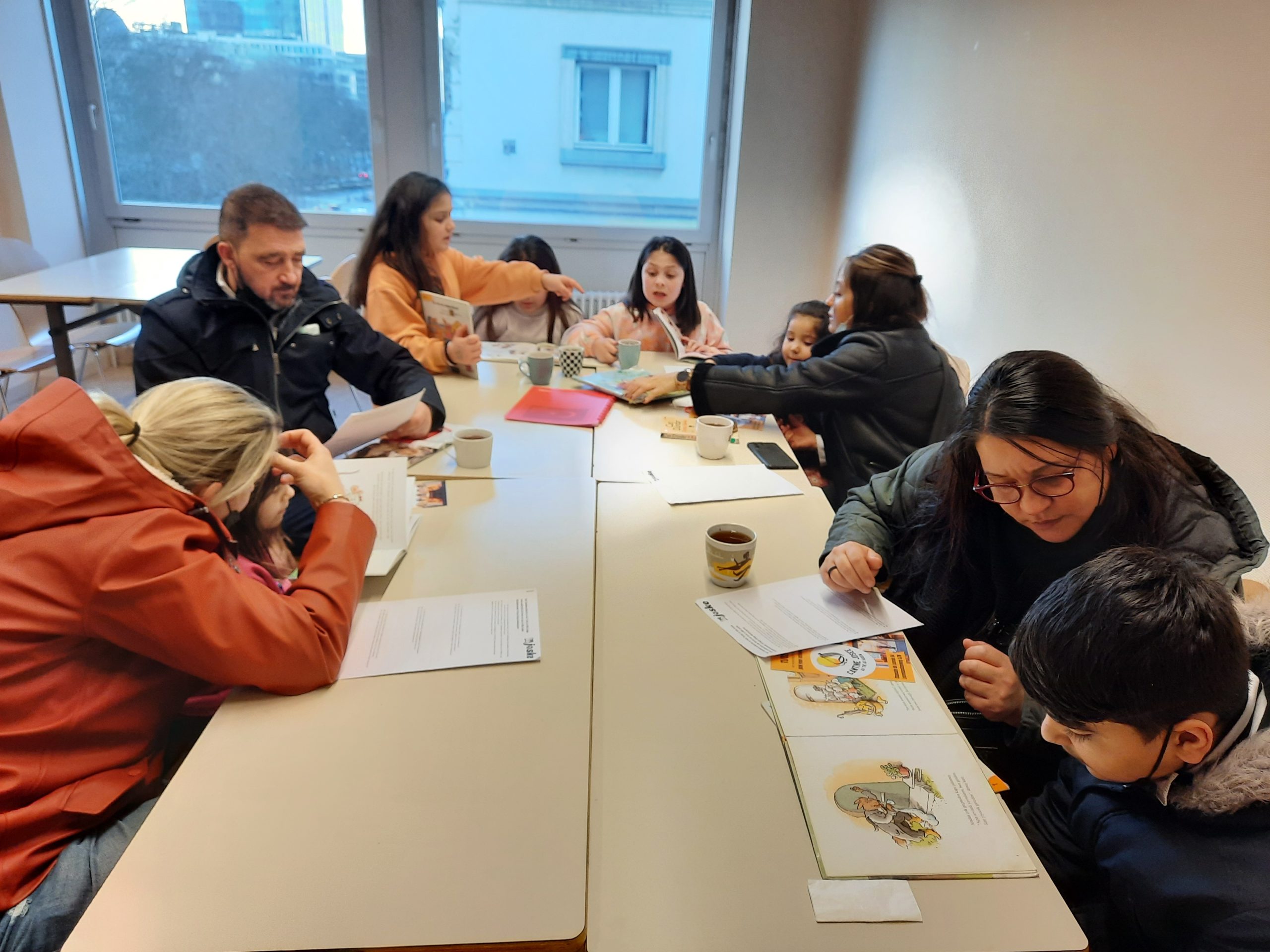 Bruksel Türkçe öğrencileri Kütüphane ziyareti